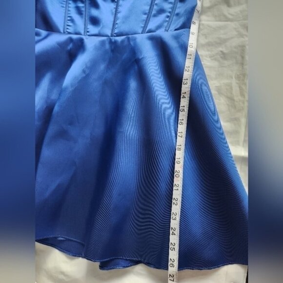 B. Smart Sweetheart Neck Flare Dress. Blue Size 13 - Picture 7 of 9